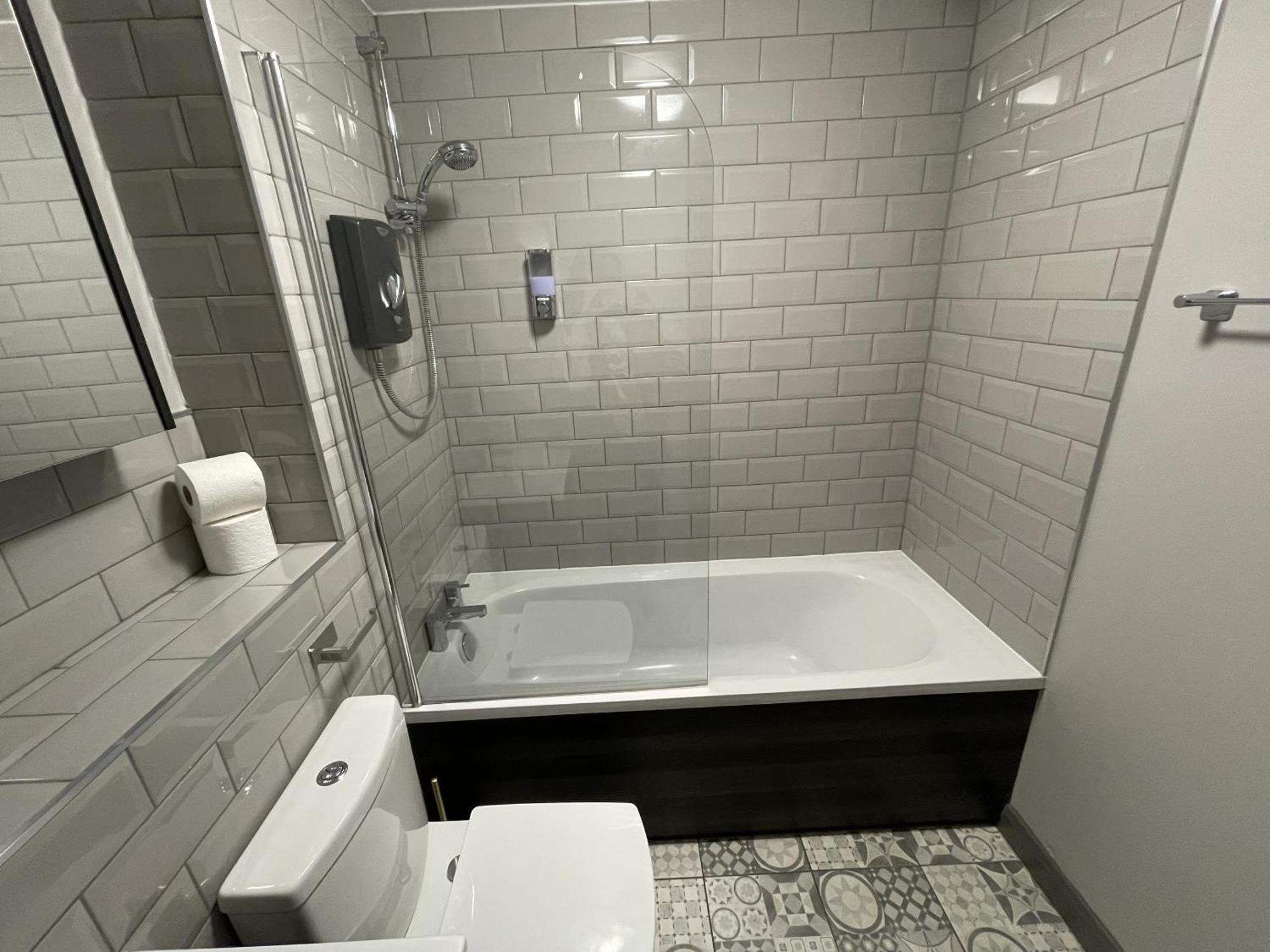 No24 - 2-Bed Boutique Apartment - Hosted By Hutch Lifestyle Leamington Spa Exterior foto